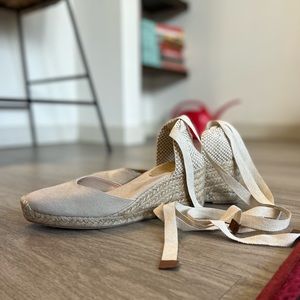 Lightly worn (easily cleaned) Boden Cassie Espadrille wedge heels. Worn once!